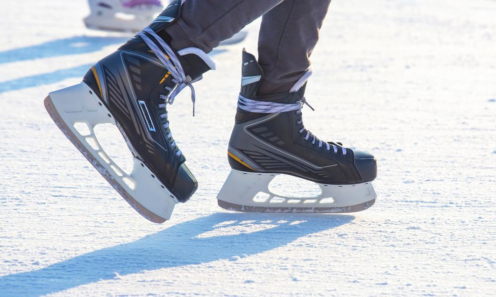 Schlittschuhlaufen: Winterzauber auf dem Eis