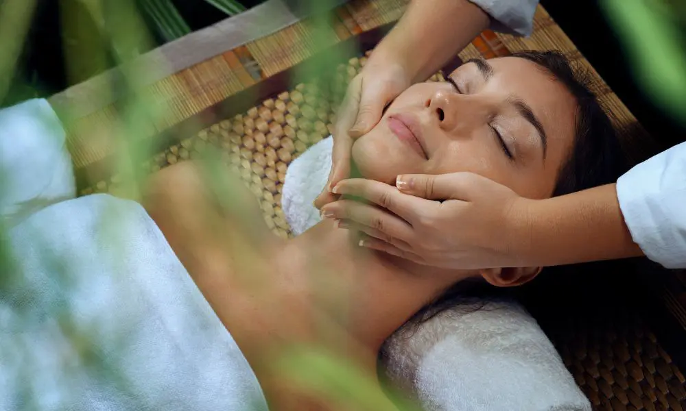 Massage-Angebote: Wellness-Erlebnisse mit verschiedenen Massagearten