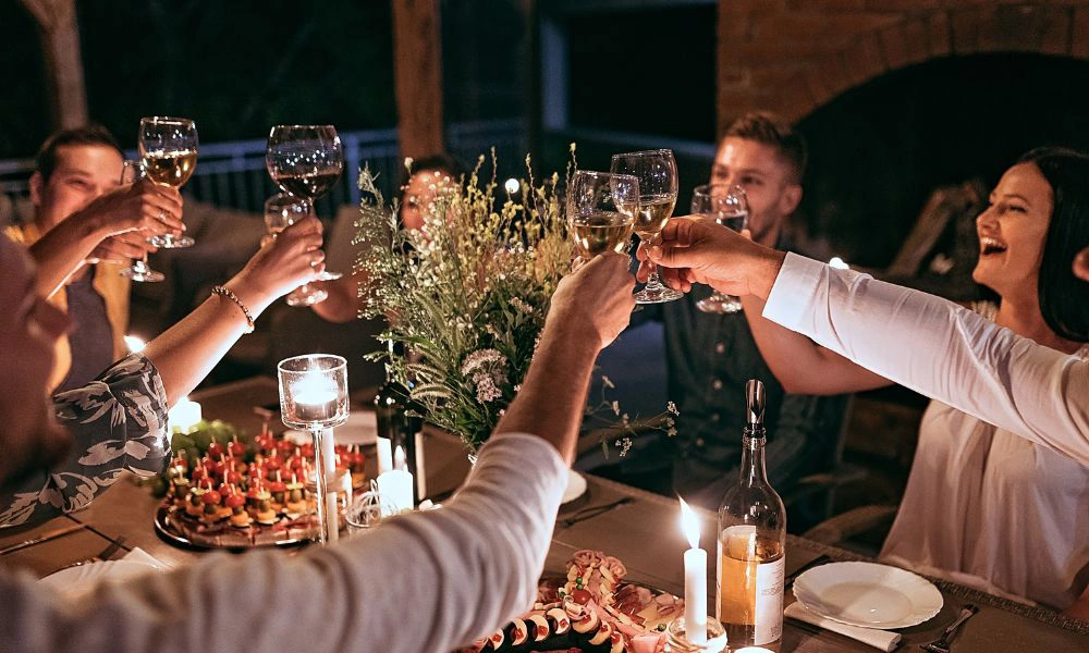 Krimi-Dinner: Murder Mystery Events mit Schauspielern