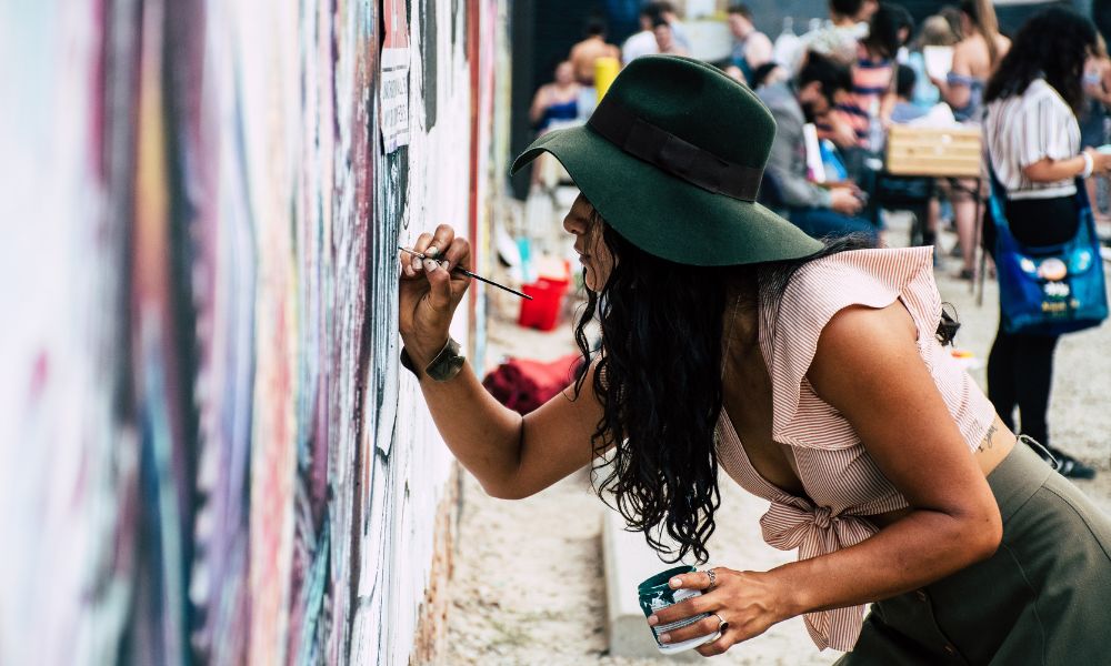 Streetart Workshop: Gemeinsam Kreativität auf die Leinwand bringen